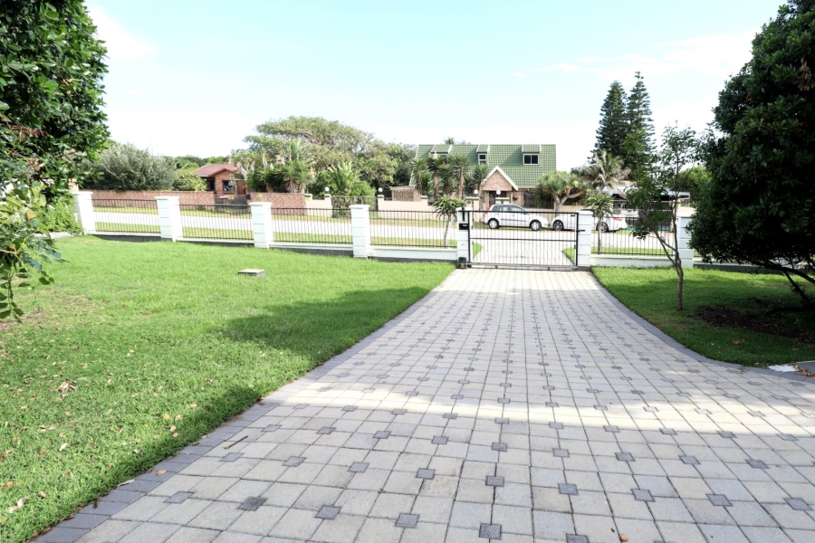 4 Bedroom Property for Sale in Seaview Eastern Cape